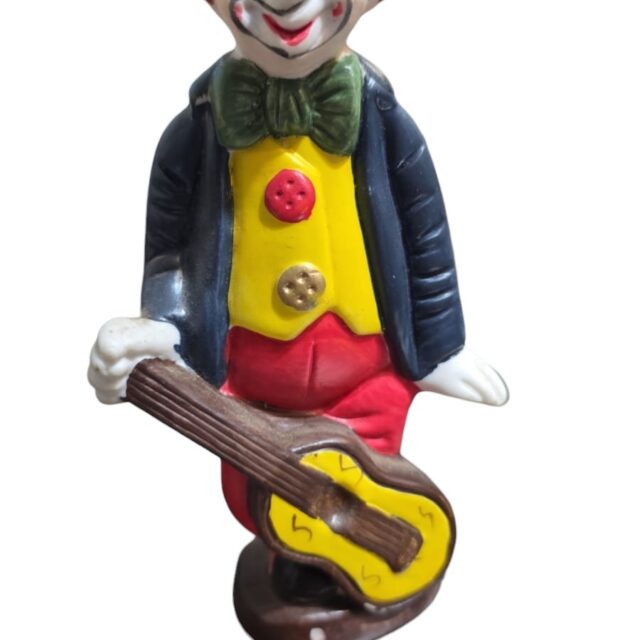 Palhaço de porcelana pintado a mão