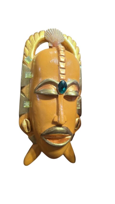 Máscara de parede de gesso, ornamentada com diversos elementos