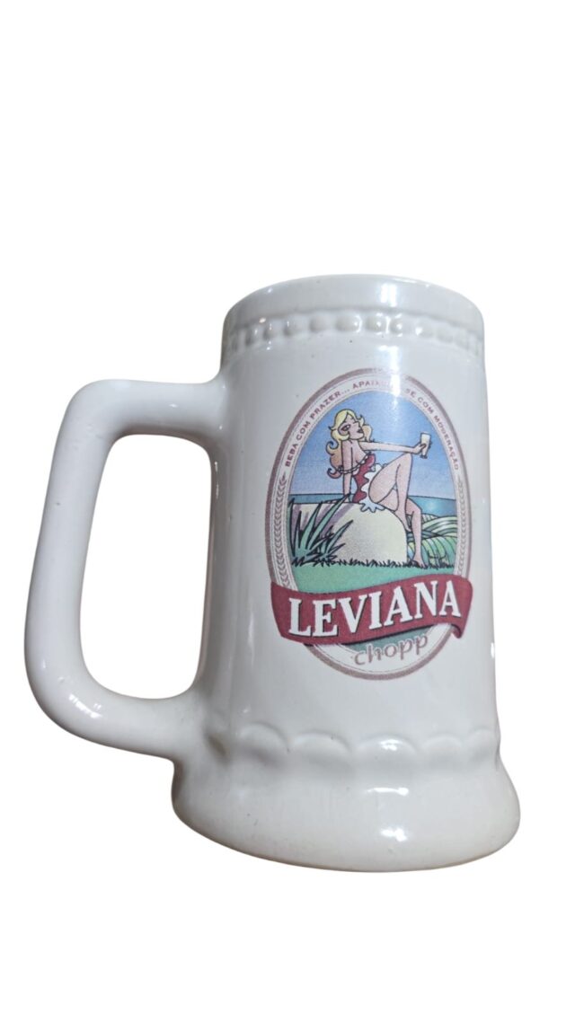 Antiga caneca de chopp