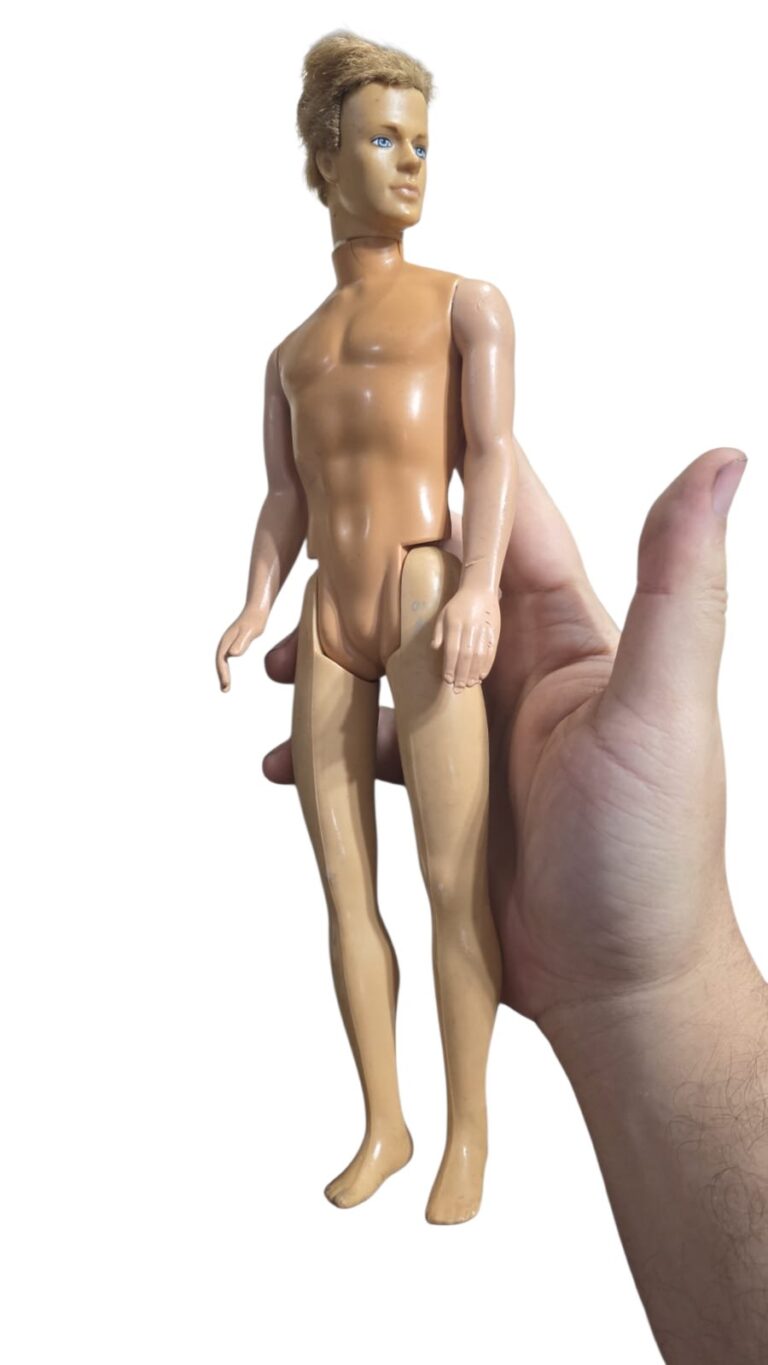 Antigo boneco Ken da Barbie