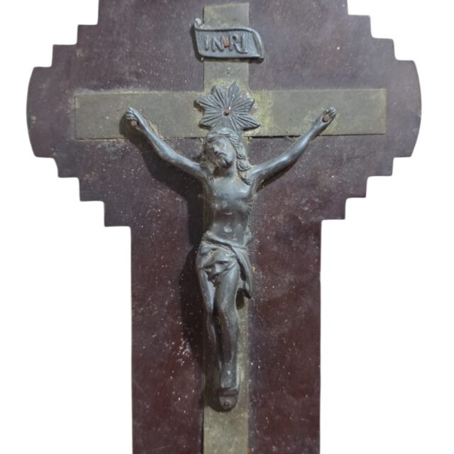 Decoração sacra antiga de parede