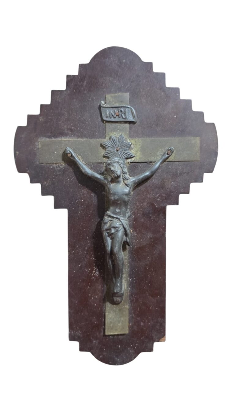 Decoração sacra antiga de parede