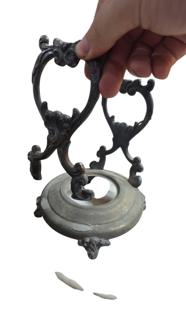 Antiga base para Samovar