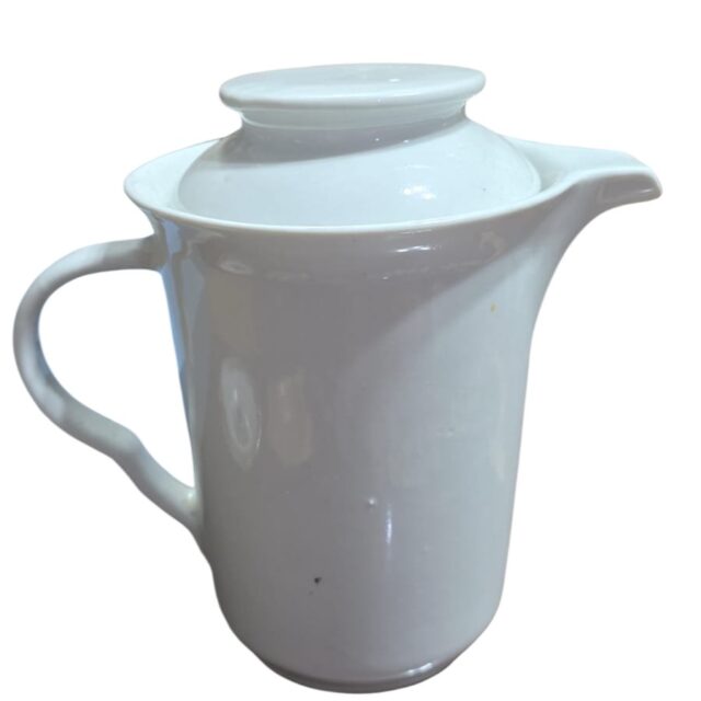 Jarra de porcelana com tampa, Pozzani