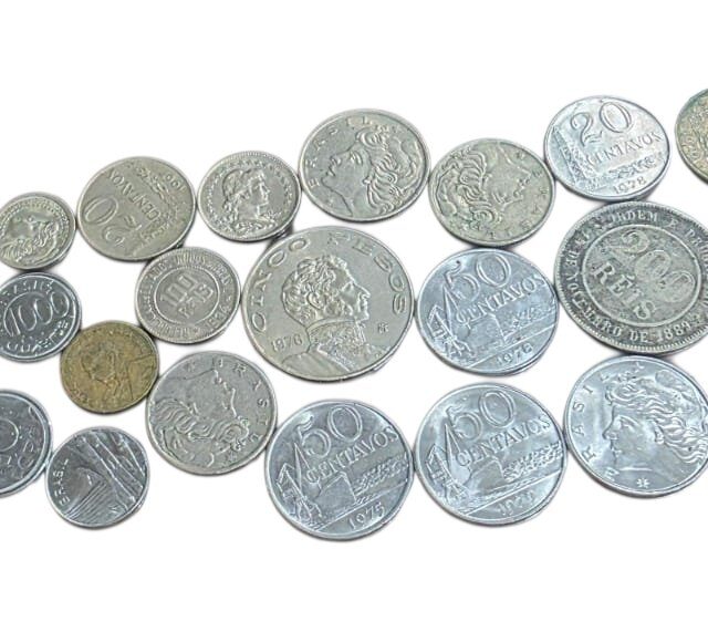 Grande coleção de numismática com 42 moedas antigas