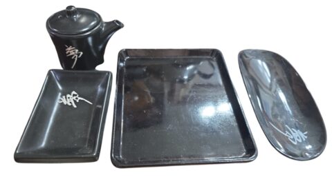 Conjunto culinária japonesa de quatro peças em charão e cerâmica