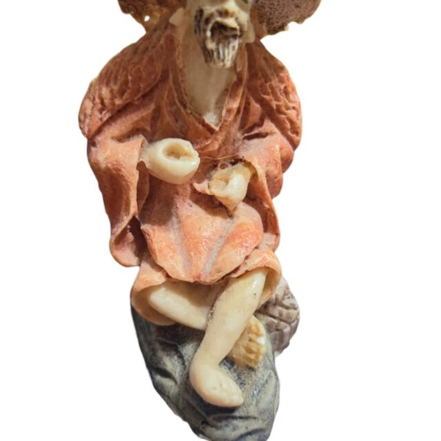 Escultura oriental em resina