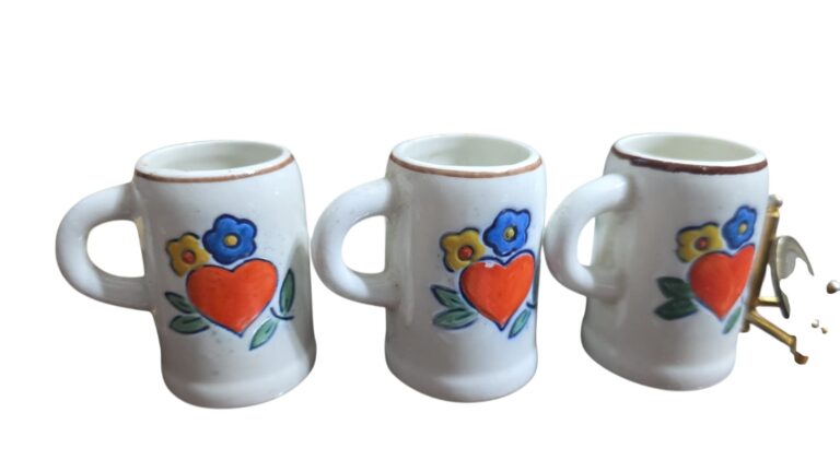 Trio de antigas canequinhas