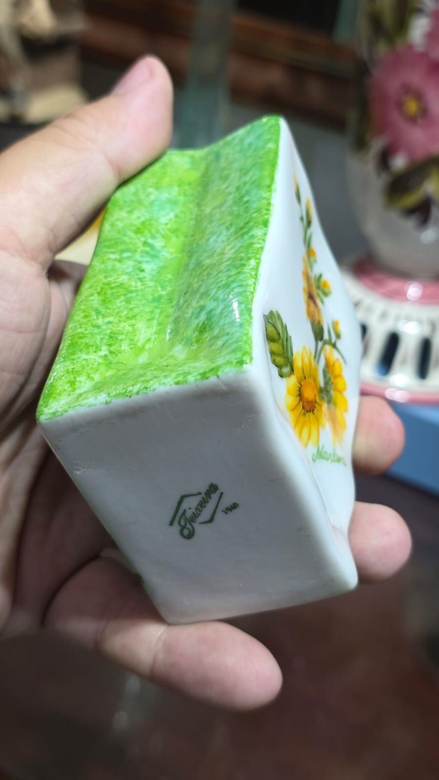 Pequeno vaso em porcelana - Imagem 3