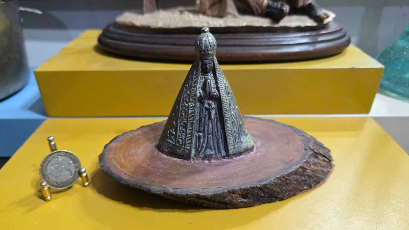 Arte sacra em madeira e metal - Imagem 2