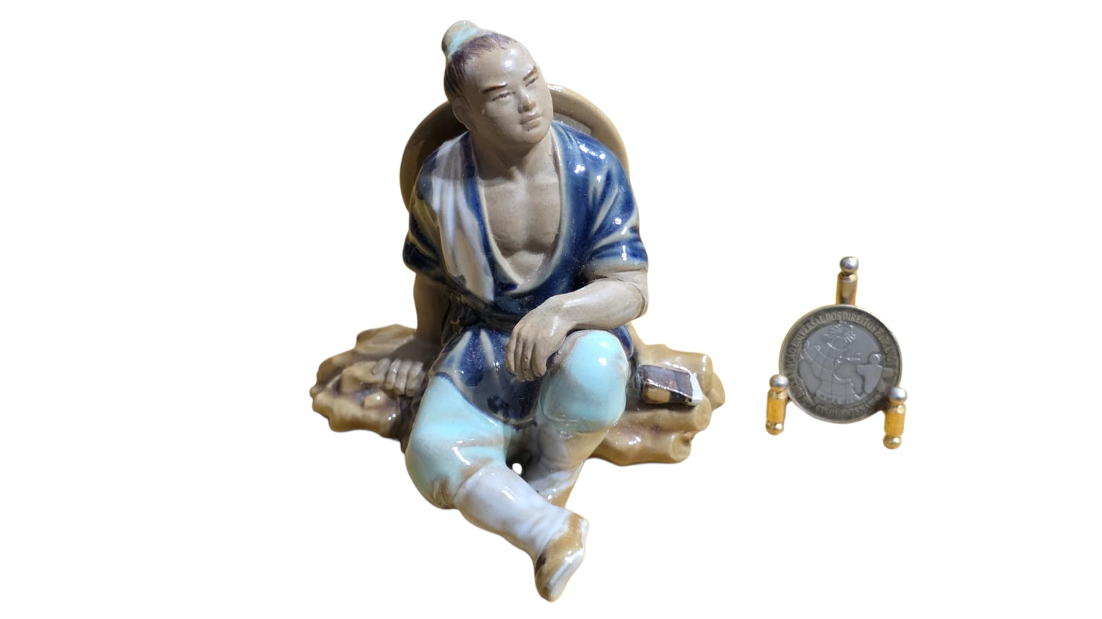 Estatueta em porcelana estilo "Mudman"