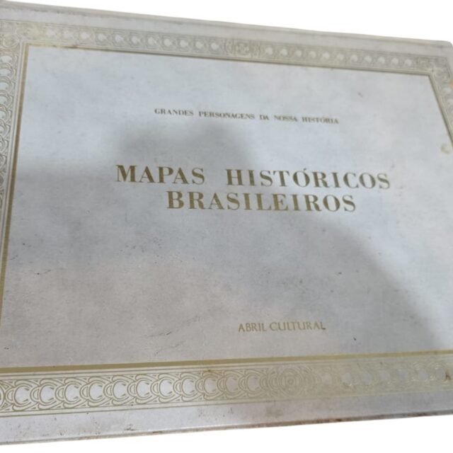 Livro antigo de mapas históricos, lindas ilustrações