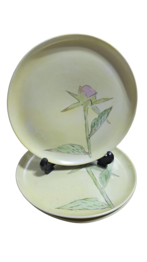 Porcelanas pintadas a mão. (valor unitário)