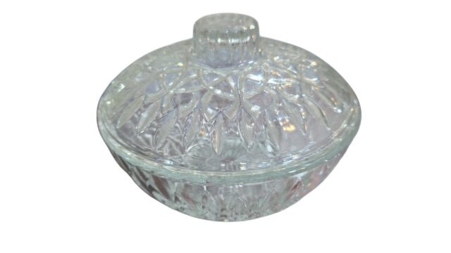 Antiga e elegante bomboniere