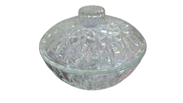 Antiga e elegante bomboniere