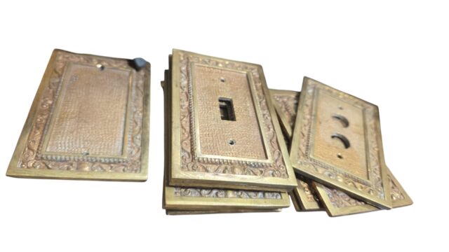 Lote de antigos espelhos de eletricidade de bronze