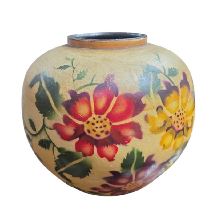 Belo vaso de cerâmica feito/pintado a mão, década de 70, assinado na base