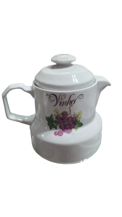 Jarra de vinho em porcelana