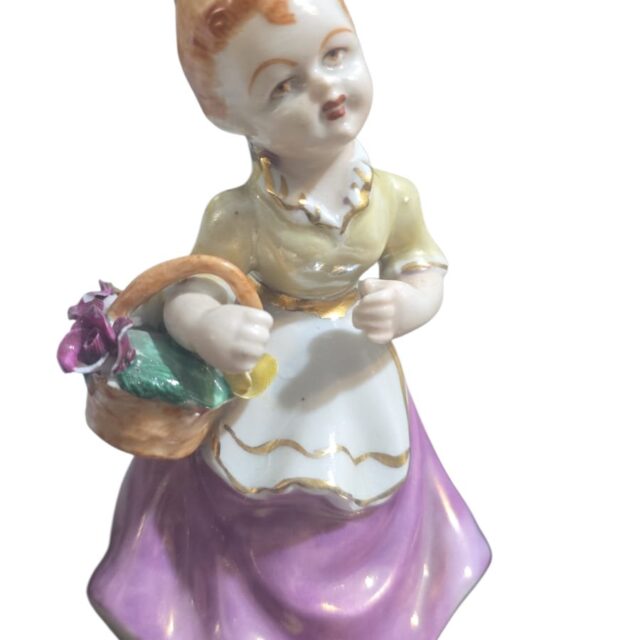 Escultura de porcelana
