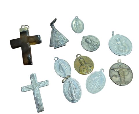 Grande e antigo lote sacro