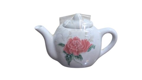 Bule de porcelana em miniatura