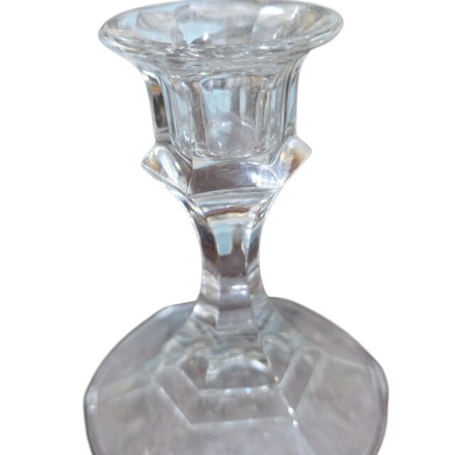 Elegante castiçal de cristal