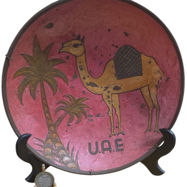 Centro de mesa árabe ou indiano com belo arte esmaltada, estilo cloisonné