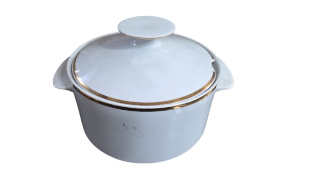 Sopeira porcelana Renner, filetes de ouro