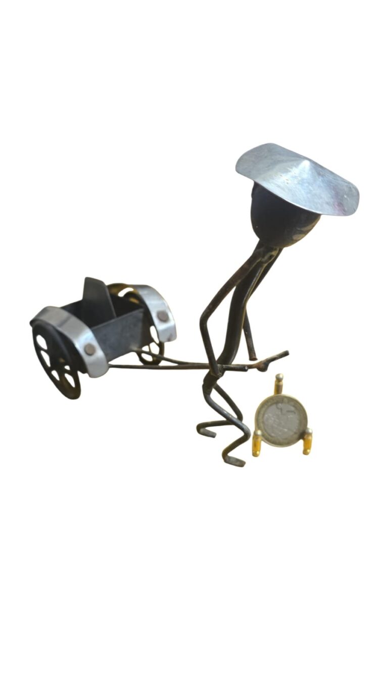 Decoração artesanal de metal