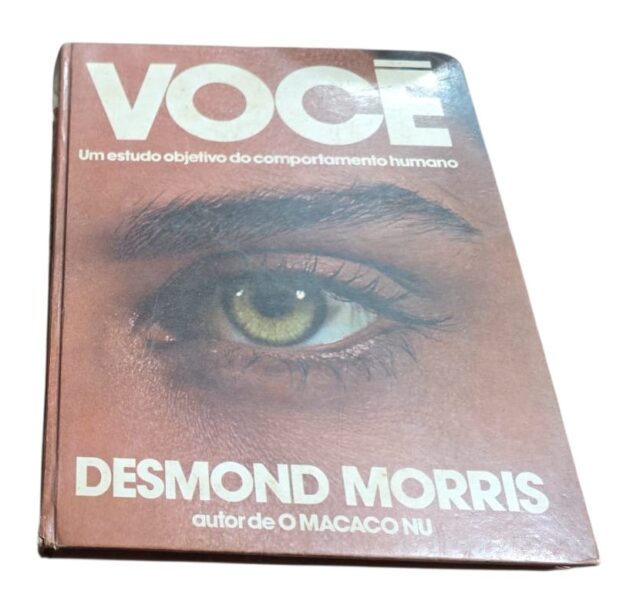Livro antigo de capa dura