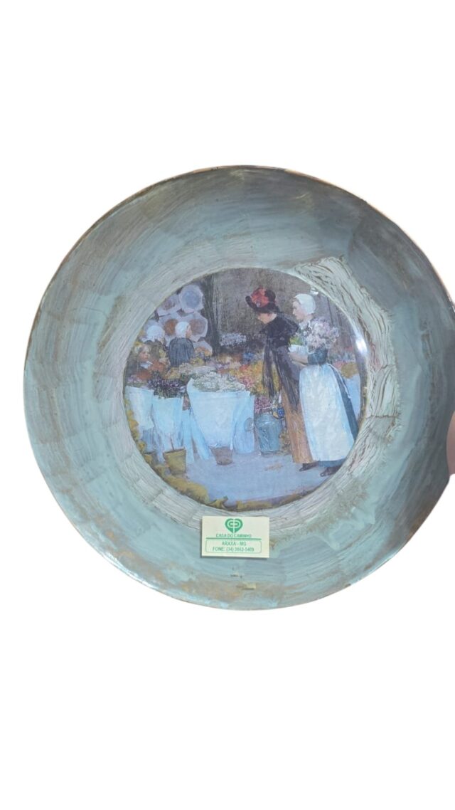 Prato de vidro com pintura famosa