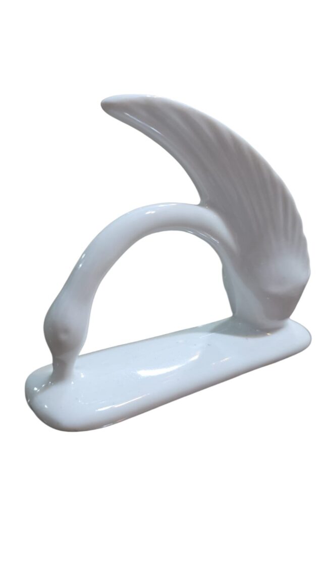Raro porta cachimbo cisne de porcelana