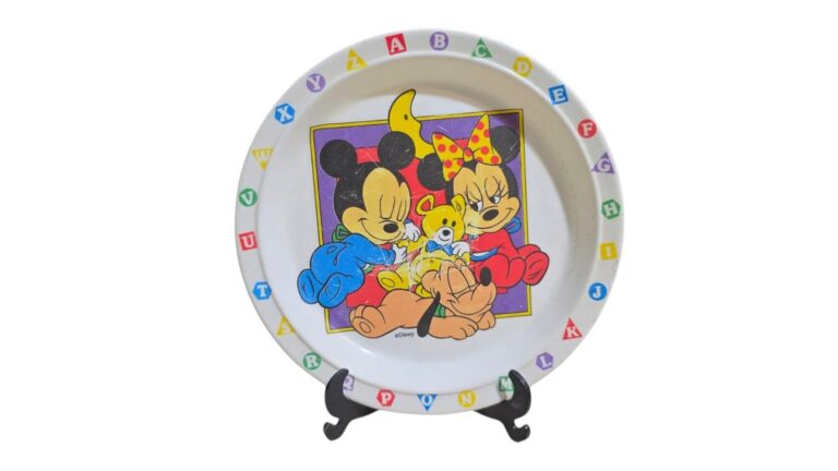 Nostálgico prato infantil de melamina