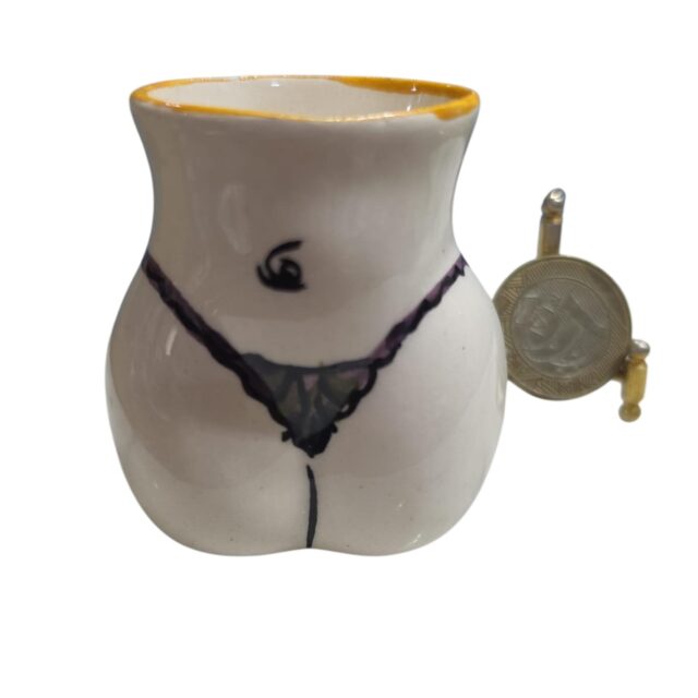 Copinho ou vaso de porcelana pintado a mão