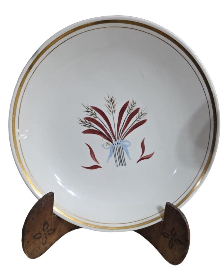 Pratos de sobremesa Raros em porcelana Conrado  (valor unitário)