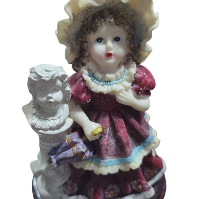 Bela escultura de resina