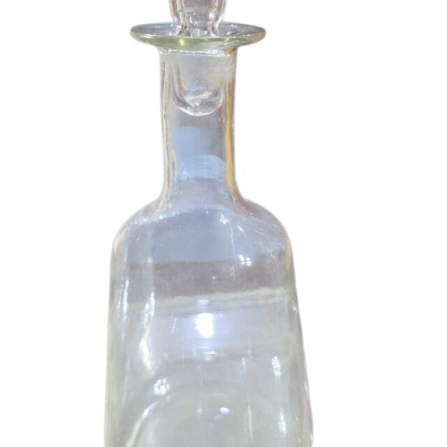 Pequena garrafa de vidro para azeite
