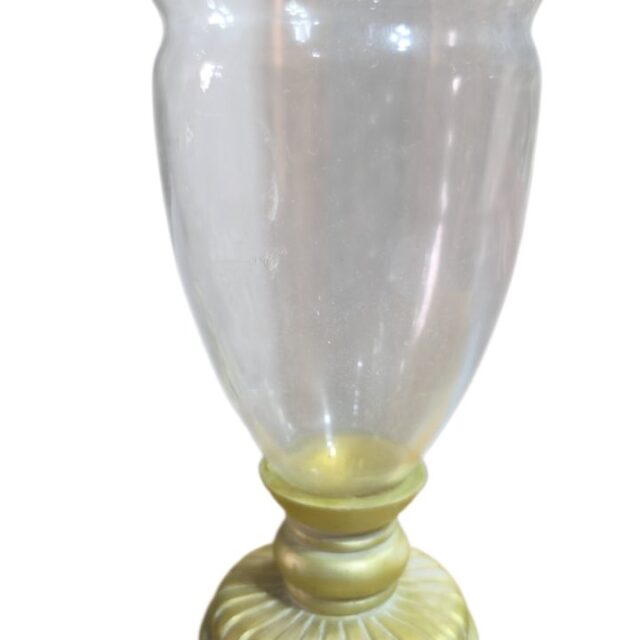 Belíssima floreira artesanal de vidro