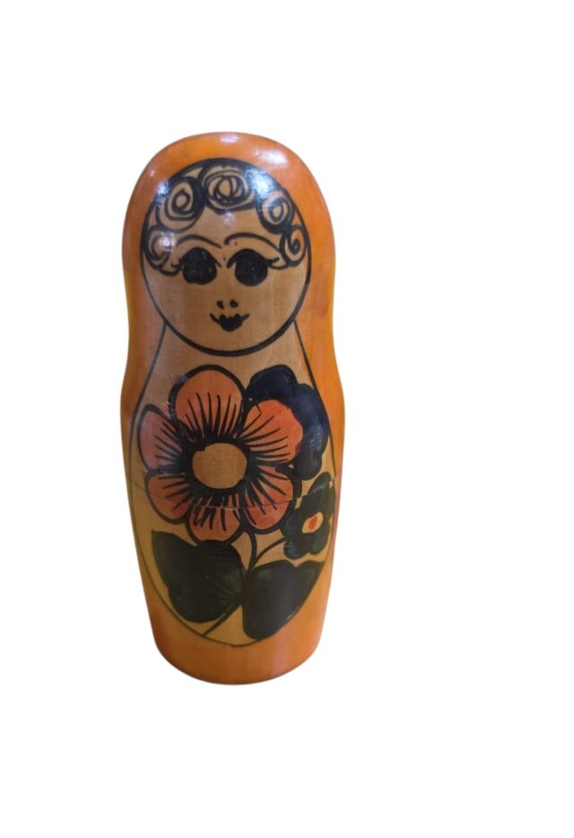 Matrioska russa solitária