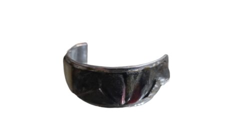 Bracelete vintage com pedras e madrepérola