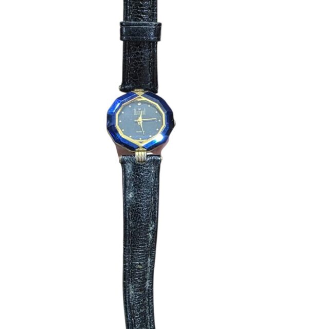 Elegante relógio Dumont