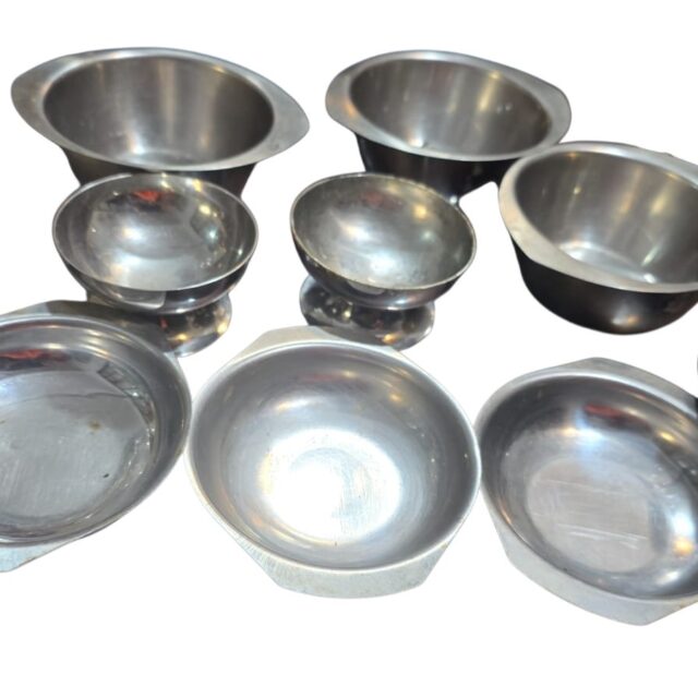 Lote com 9 bowls inox de sobremesa/petiscos