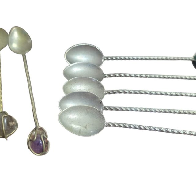Conjunto de colheres com pedrinhas