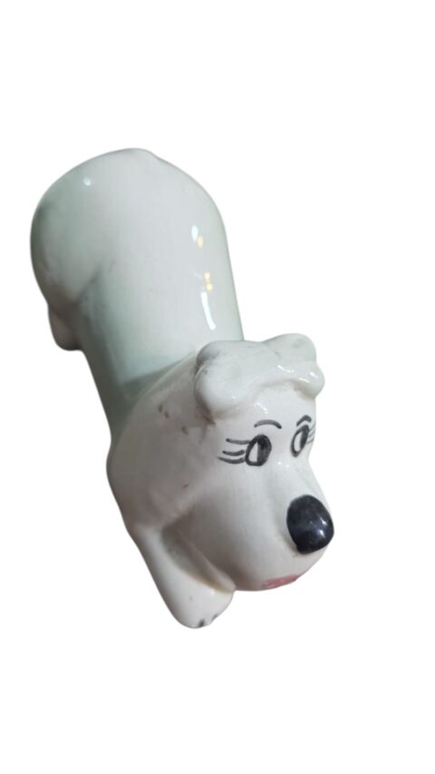 Antigo cachorro de louça