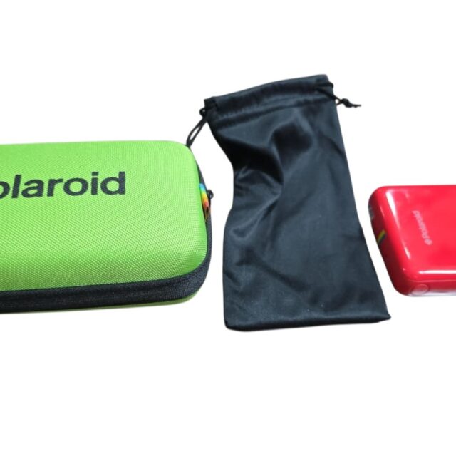 Estojo Polaroide e impressora de bolso