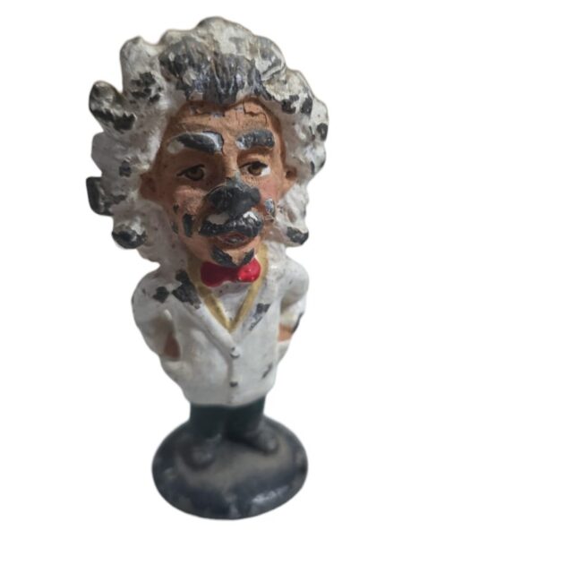 Antiga e pesada escultura de Albert Einstein, de metal