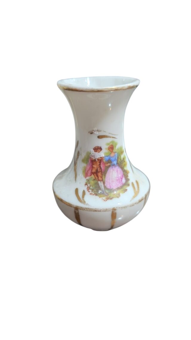 Vasinho de porcelana cena galante