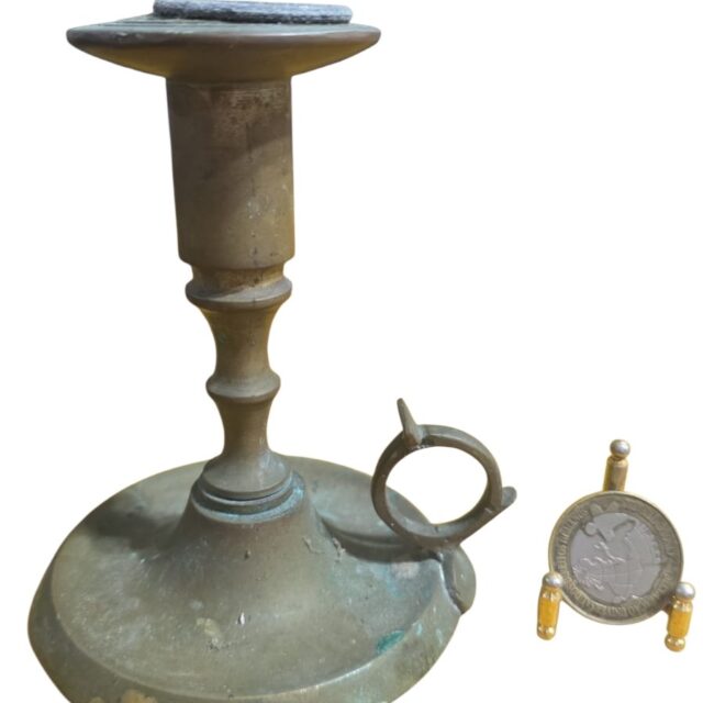 Castiçal palmatória de bronze