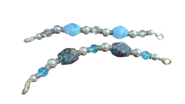 Par de pulseiras em metal e Murano Millefiori