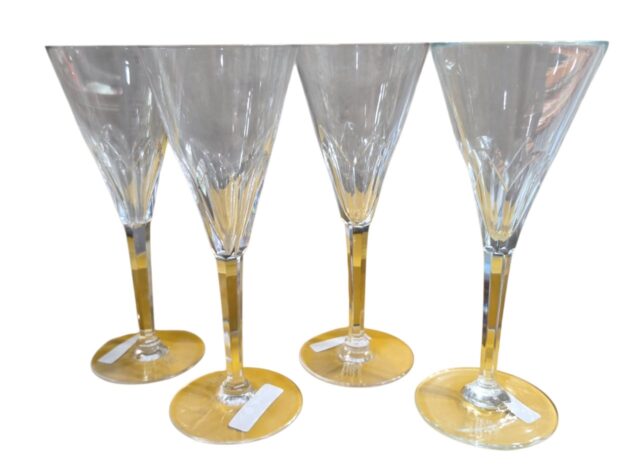 Lindas taças de cristal, de qualidade. (valor unitário)